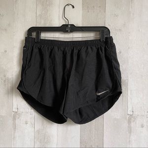 Nike Women’s dri fit running shorts black medium underwear lining
